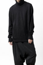 画像をギャラリービューアに読み込む, KLASICA SMOKE SMOOTH TURTLE NECK PULL / JACQUARD KNIT JERSEY (BLACK)