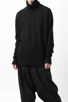 画像をギャラリービューアに読み込む, KLASICA SMOKE SMOOTH TURTLE NECK PULL / JACQUARD KNIT JERSEY (BLACK)