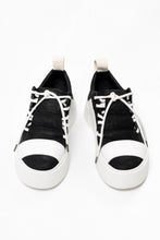 Load image into Gallery viewer, BORIS BIDJAN SABERI HORSE LEATHER LOW CUT SNEAKER / WASHED AND HAND TREATED "BAMBA2.1" (BLACK x LIGHT GREY)