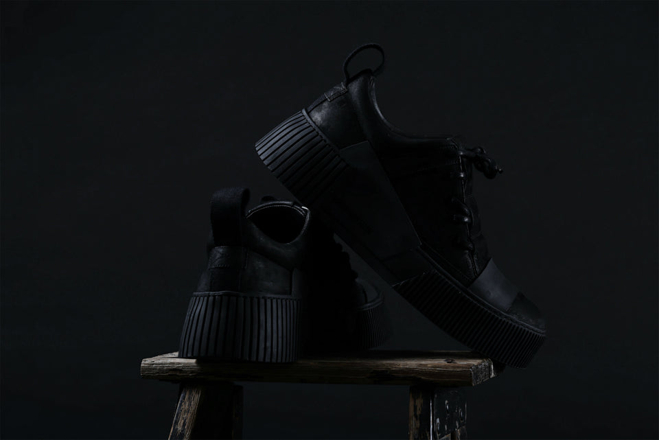 画像をギャラリービューアに読み込む, BORIS BIDJAN SABERI HORSE LEATHER LOW CUT SNEAKER / WASHED & HAND TREATED "BAMBA2.1-SIN" (BLACK)