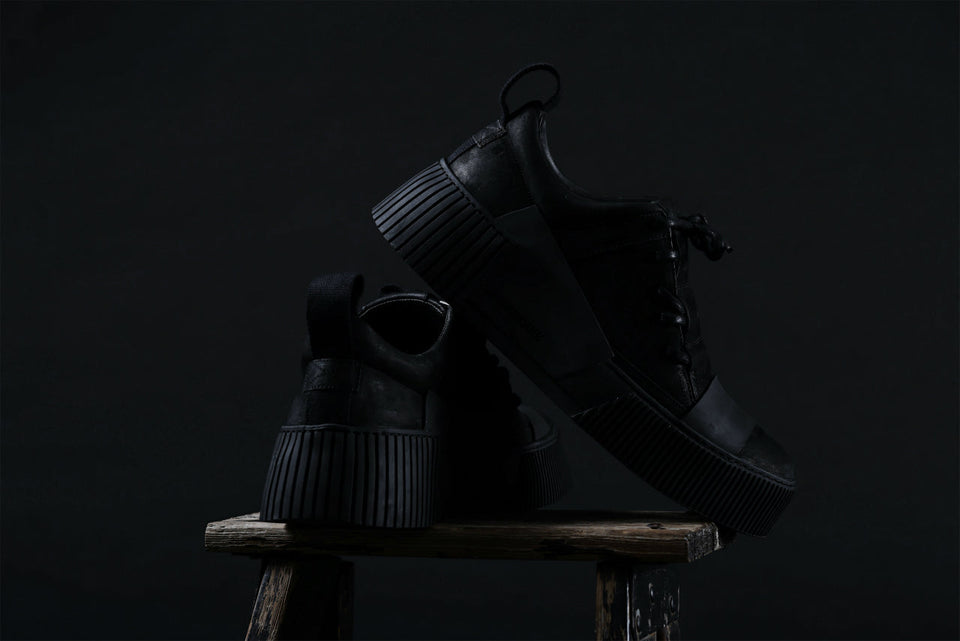 画像をギャラリービューアに読み込む, BORIS BIDJAN SABERI HORSE LEATHER LOW CUT SNEAKER / WASHED AND HAND TREATED &quot;BAMBA2.1&quot; (BLACK)