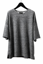 Load image into Gallery viewer, ISAMU KATAYAMA BACKLASH RANDOM PILE FABRIC SHORT SLEEVE CUT & SEWN (GREY)