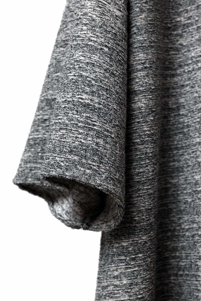 Load image into Gallery viewer, ISAMU KATAYAMA BACKLASH RANDOM PILE FABRIC SHORT SLEEVE CUT & SEWN (GREY)
