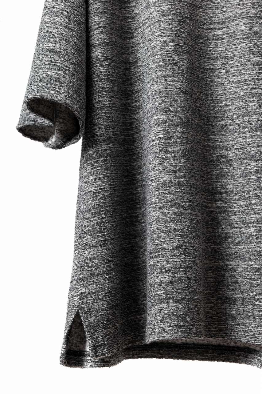 Load image into Gallery viewer, ISAMU KATAYAMA BACKLASH RANDOM PILE FABRIC SHORT SLEEVE CUT & SEWN (GREY)