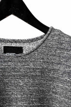 Load image into Gallery viewer, ISAMU KATAYAMA BACKLASH RANDOM PILE FABRIC SHORT SLEEVE CUT & SEWN (GREY)