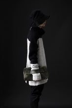 画像をギャラリービューアに読み込む, ierib onepiece clutch-bag / Marble Culatta (BLACK #B)