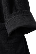 Load image into Gallery viewer, ISAMU KATAYAMA BACKLASH RANDOM PILE FABRIC LONG SLEEVE CUT & SEWN (BLACK)