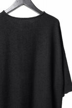 Load image into Gallery viewer, ISAMU KATAYAMA BACKLASH RANDOM PILE FABRIC SHORT SLEEVE CUT & SEWN (BLACK)