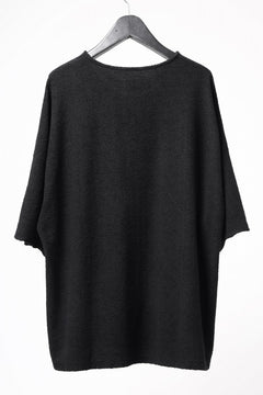 Load image into Gallery viewer, ISAMU KATAYAMA BACKLASH RANDOM PILE FABRIC SHORT SLEEVE CUT & SEWN (BLACK)