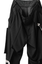 Load image into Gallery viewer, Y's BANG ON! No.125 ANCIENT TRIBE TAPE-STITCH FLUTTER PANTS (BLACK)