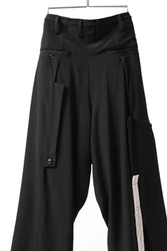 Load image into Gallery viewer, Y's BANG ON! No.125 ANCIENT TRIBE TAPE-STITCH FLUTTER PANTS (BLACK)
