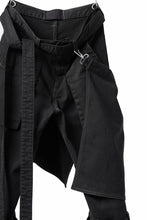 画像をギャラリービューアに読み込む, N/07 SEDITIOUS BONDAGE TROUSERS / BLEACHED BLACK DENIM (BLACK OVER DYED)