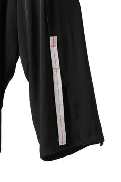 Load image into Gallery viewer, Y's BANG ON! No.125 ANCIENT TRIBE TAPE-STITCH FLUTTER PANTS (BLACK)