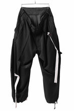 Load image into Gallery viewer, Y's BANG ON! No.125 ANCIENT TRIBE TAPE-STITCH FLUTTER PANTS (BLACK)