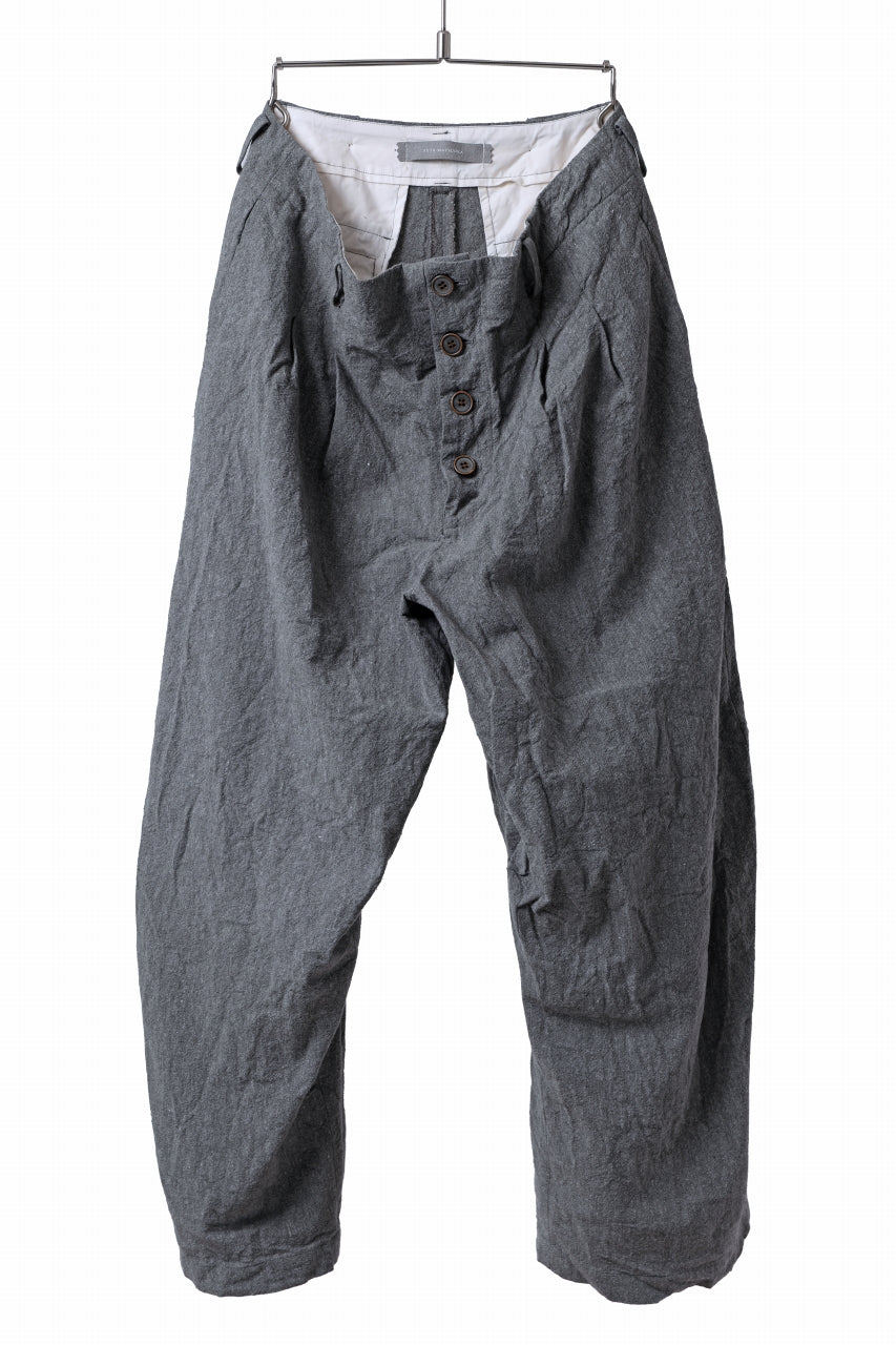 画像をギャラリービューアに読み込む, YUTA MATSUOKA tuck darts pants / washed chambray (dark gray)