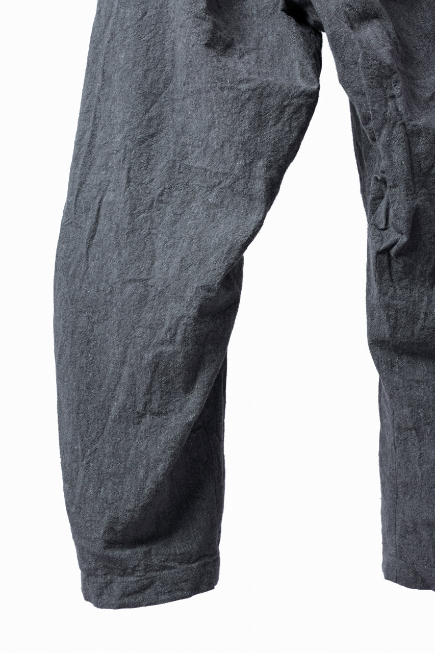 画像をギャラリービューアに読み込む, YUTA MATSUOKA tuck darts pants / washed chambray (dark gray)