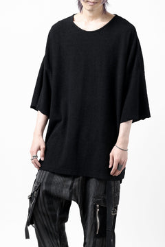 Load image into Gallery viewer, ISAMU KATAYAMA BACKLASH RANDOM PILE FABRIC SHORT SLEEVE CUT & SEWN (BLACK)