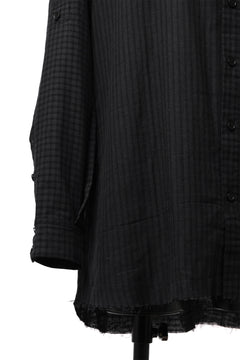 画像をギャラリービューアに読み込む, Aleksandr Manamis Tuck-Up Sleeve Shirt / CHECK & STRIPE (BLACK)