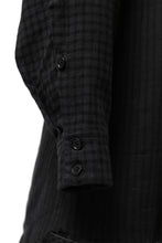 画像をギャラリービューアに読み込む, Aleksandr Manamis Tuck-Up Sleeve Shirt / CHECK & STRIPE (BLACK)