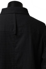 画像をギャラリービューアに読み込む, Aleksandr Manamis Tuck-Up Sleeve Shirt / CHECK & STRIPE (BLACK)