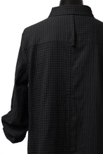 画像をギャラリービューアに読み込む, Aleksandr Manamis Tuck-Up Sleeve Shirt / CHECK & STRIPE (BLACK)