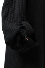 画像をギャラリービューアに読み込む, Aleksandr Manamis Tuck-Up Sleeve Shirt / CHECK & STRIPE (BLACK)