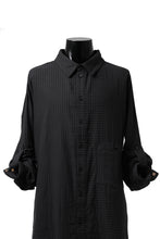 画像をギャラリービューアに読み込む, Aleksandr Manamis Tuck-Up Sleeve Shirt / CHECK & STRIPE (BLACK)