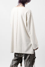 Load image into Gallery viewer, ISAMU KATAYAMA BACKLASH RANDOM PILE FABRIC LONG SLEEVE CUT & SEWN (BEIGE)