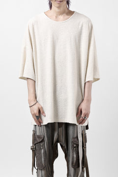 Load image into Gallery viewer, ISAMU KATAYAMA BACKLASH RANDOM PILE FABRIC SHORT SLEEVE CUT & SEWN (BEIGE)