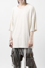 Load image into Gallery viewer, ISAMU KATAYAMA BACKLASH RANDOM PILE FABRIC SHORT SLEEVE CUT & SEWN (BEIGE)