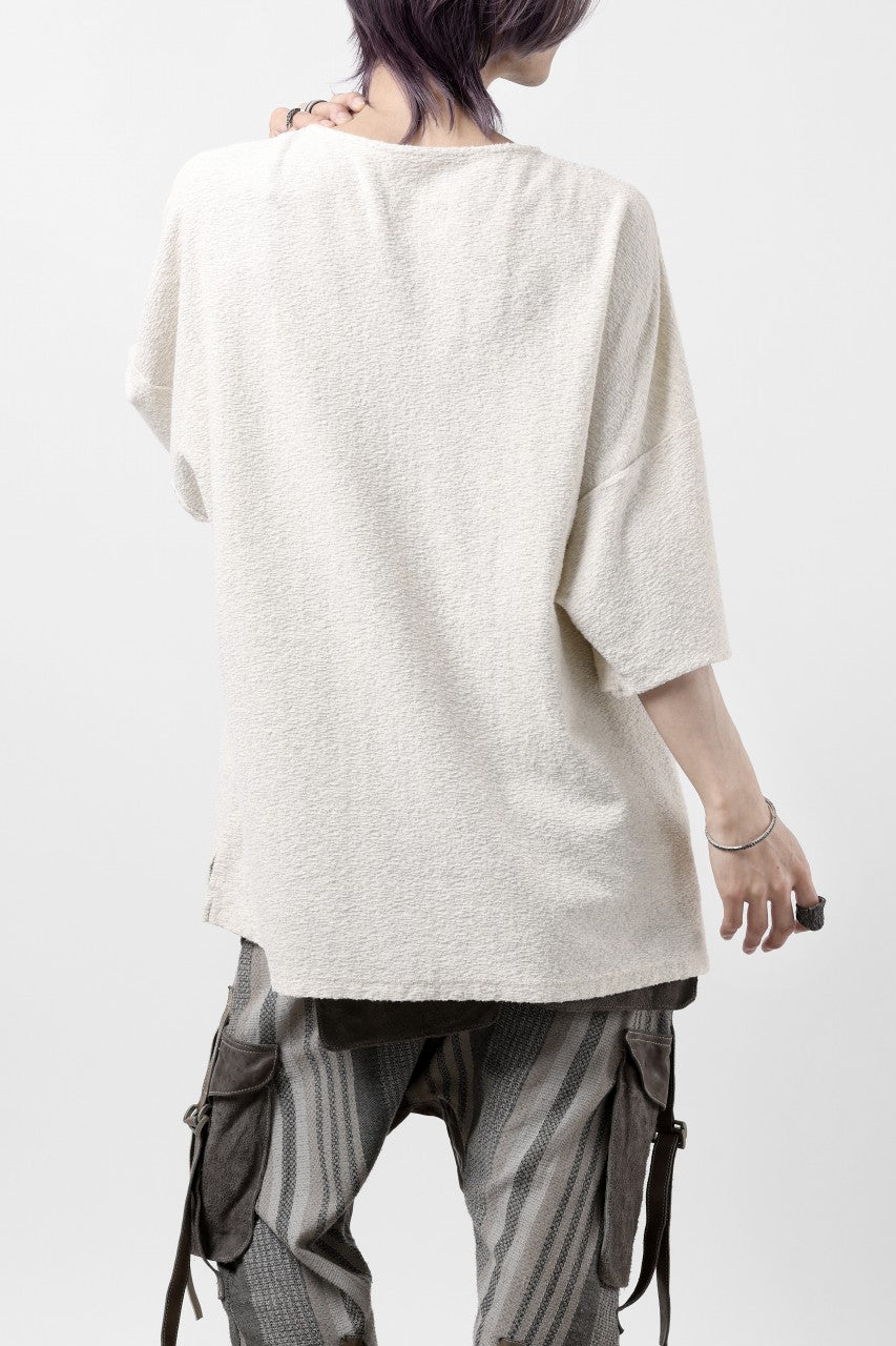 Load image into Gallery viewer, ISAMU KATAYAMA BACKLASH RANDOM PILE FABRIC SHORT SLEEVE CUT & SEWN (BEIGE)