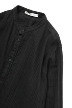 Load image into Gallery viewer, daub STRIPE LONG SHIRT / DYED SOFT TWILL (BLACK)