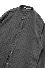 Load image into Gallery viewer, daub STRIPE LONG SHIRT / COLD DYED SOFT TWILL (GREY)
