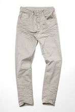 Load image into Gallery viewer, daub ERGONOMIC SKINNY PANTS / DYED STRETCH LIGHT COTTON (SAND)