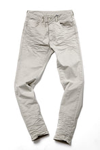 Load image into Gallery viewer, daub ERGONOMIC SKINNY PANTS / DYED STRETCH LIGHT COTTON (SAND)