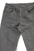 Load image into Gallery viewer, daub ERGONOMIC SKINNY PANTS / COLD DYED LIGHT TWILL (GREY)