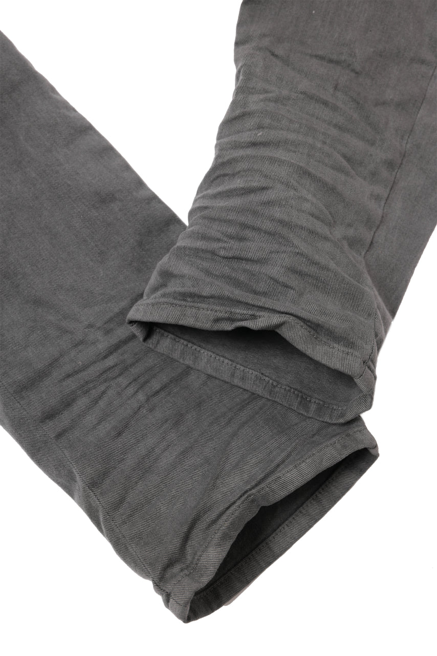 Load image into Gallery viewer, daub ERGONOMIC SKINNY PANTS / COLD DYED LIGHT TWILL (GREY)