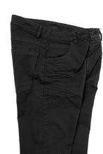 Load image into Gallery viewer, daub ERGONOMIC SKINNY PANTS / DYED LIGHT TWILL (BLACK)