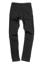 Load image into Gallery viewer, daub ERGONOMIC SKINNY PANTS / DYED LIGHT TWILL (BLACK)
