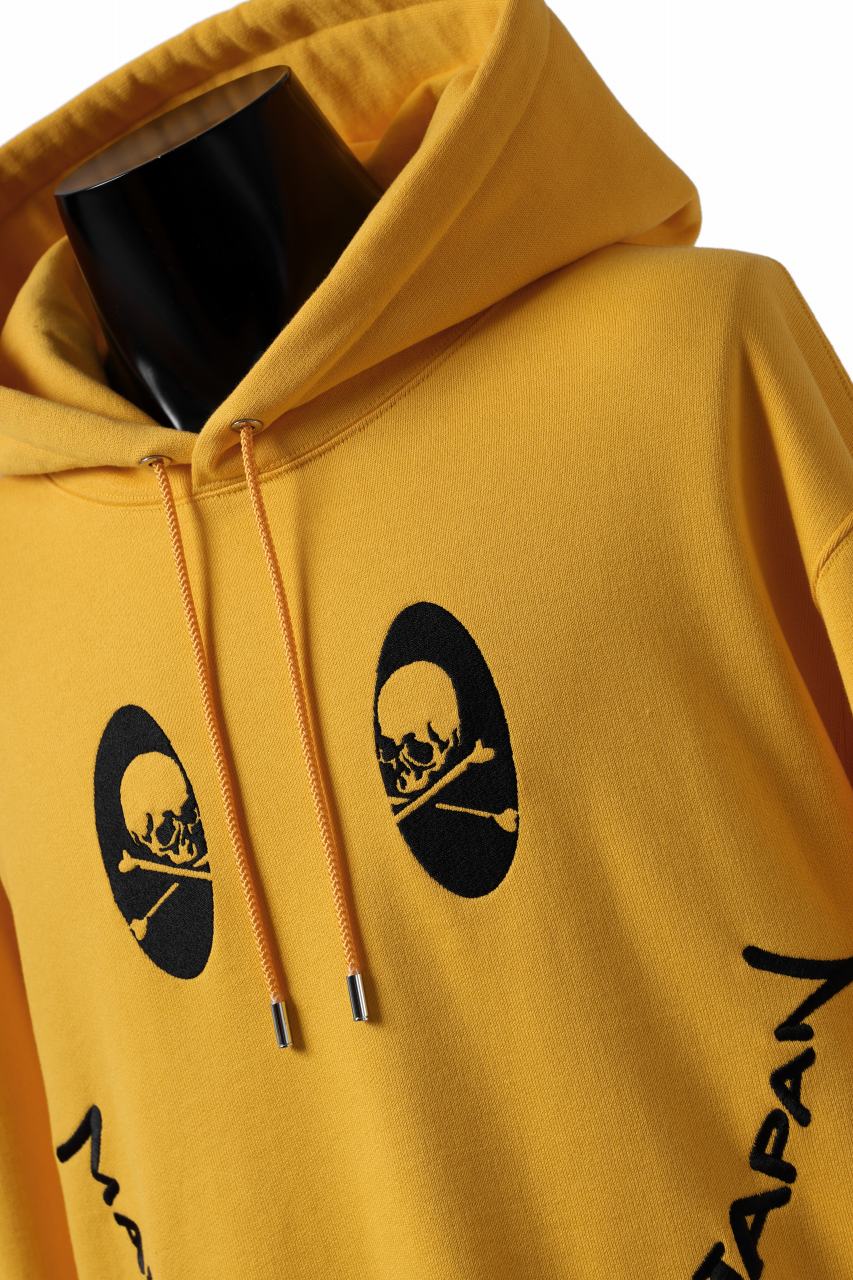 Load image into Gallery viewer, mastermind JAPAN SWEAT HOODIE / FACE LOGO (YELLOW)