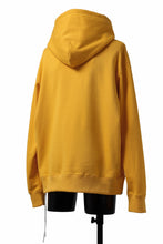 Load image into Gallery viewer, mastermind JAPAN SWEAT HOODIE / FACE LOGO (YELLOW)