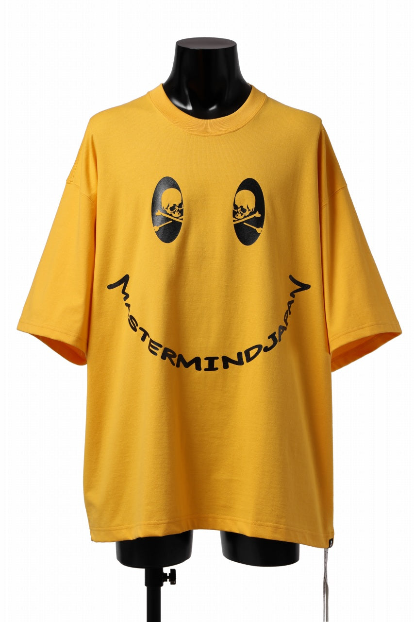 Load image into Gallery viewer, mastermind JAPAN FACE LOGO TEE / BOXY FIT (YELLOW)