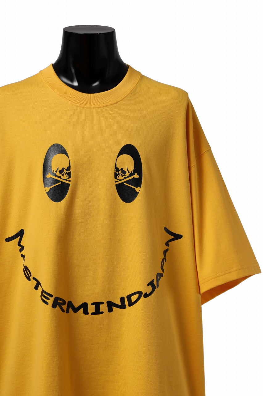Load image into Gallery viewer, mastermind JAPAN FACE LOGO TEE / BOXY FIT (YELLOW)