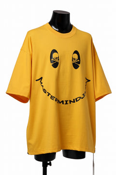 Load image into Gallery viewer, mastermind JAPAN FACE LOGO TEE / BOXY FIT (YELLOW)