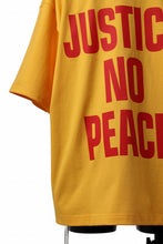 Load image into Gallery viewer, mastermind WORLD JUSTICE TEE / BOXY FIT (YELLOW)
