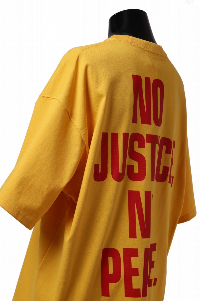 Load image into Gallery viewer, mastermind WORLD JUSTICE TEE / BOXY FIT (YELLOW)