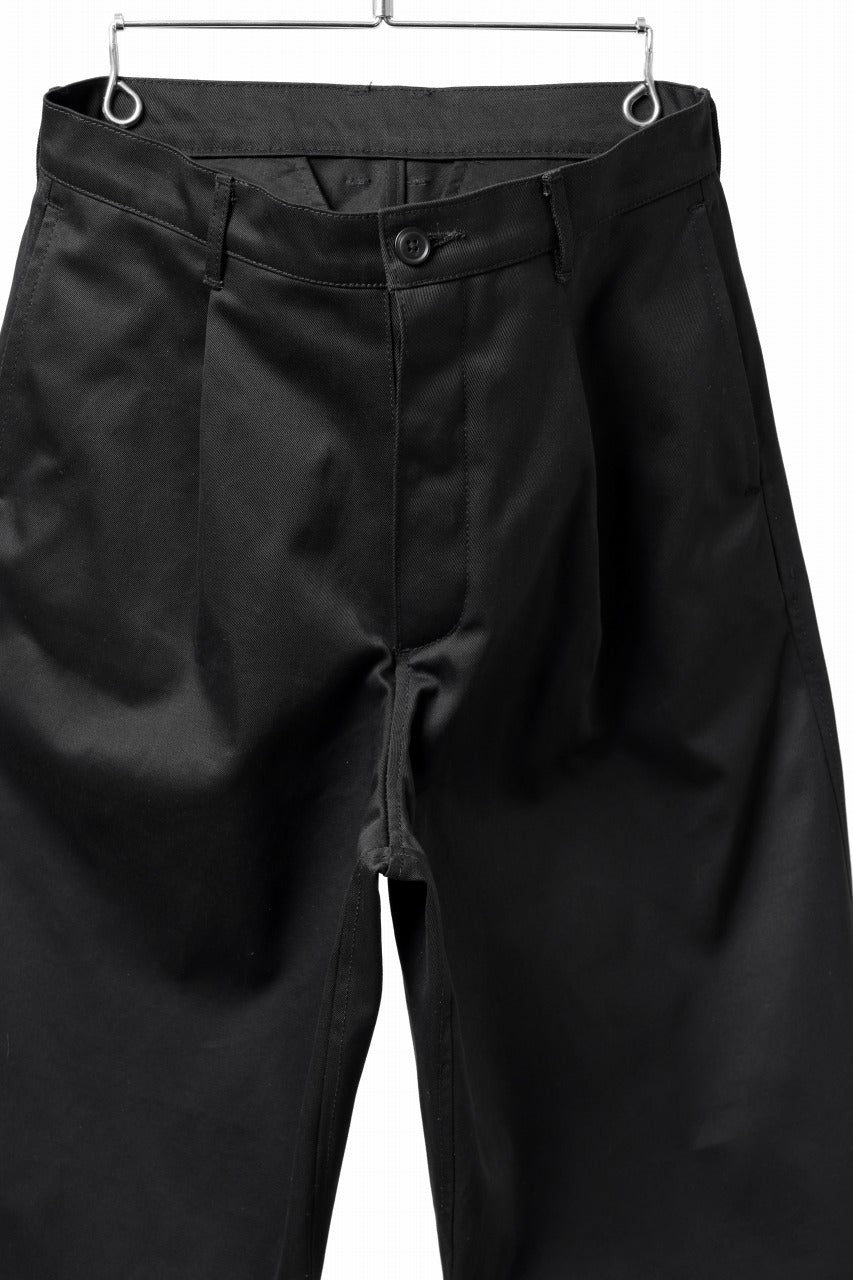 画像をギャラリービューアに読み込む, ISAMU KATAYAMA BACKLASH TUCK WIDE PANTS / HIGH DENSITY CHINO CLOTH (BLACK)