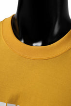 Load image into Gallery viewer, mastermind WORLD JUSTICE TEE / BOXY FIT (YELLOW)