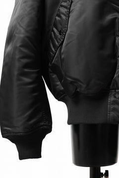 画像をギャラリービューアに読み込む, mastermind WORLD x ALPHA INDUSTRIES RIVERSIBLE MA-1 JACKET - CRAZY PANELED (BLACK)