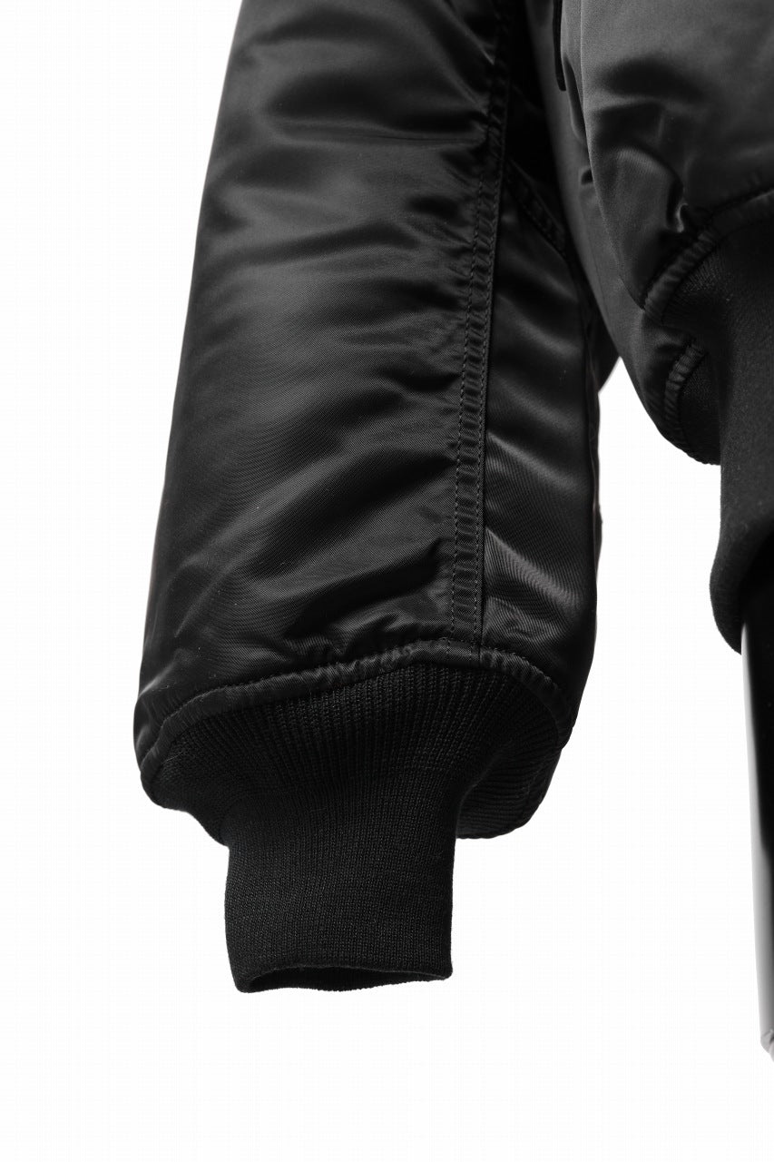 画像をギャラリービューアに読み込む, mastermind WORLD x ALPHA INDUSTRIES RIVERSIBLE MA-1 JACKET - CRAZY PANELED (BLACK)